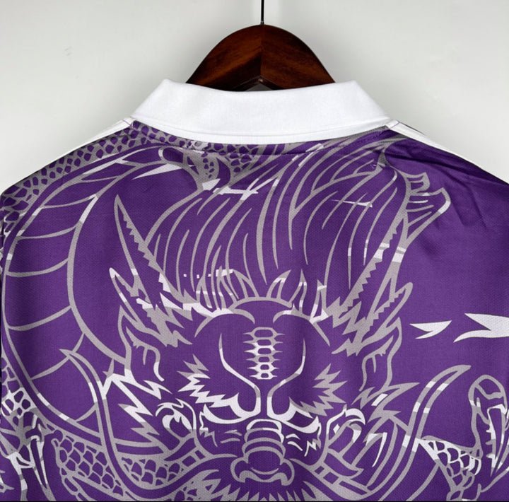Real Madrid Dragón Morado Kit