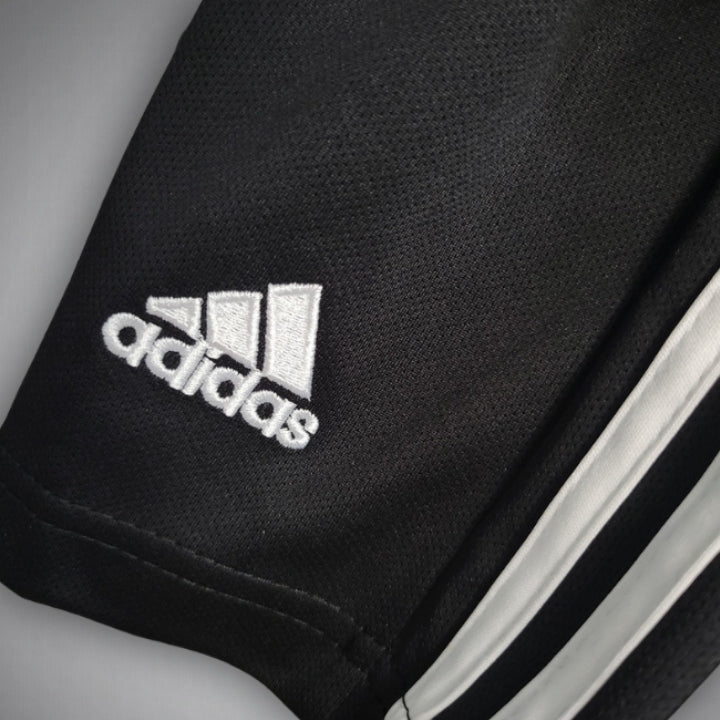 Real Madrid Dragon Negro Kids Kit
