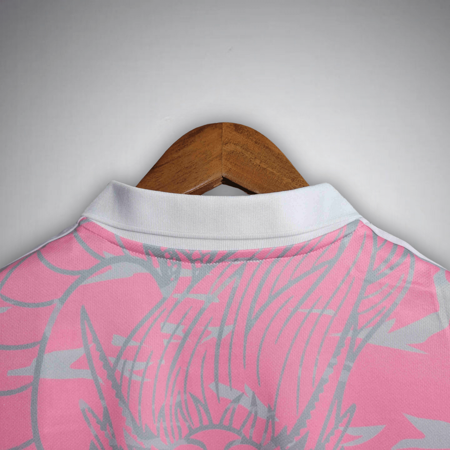 Real Madrid Pink Dragon Kit