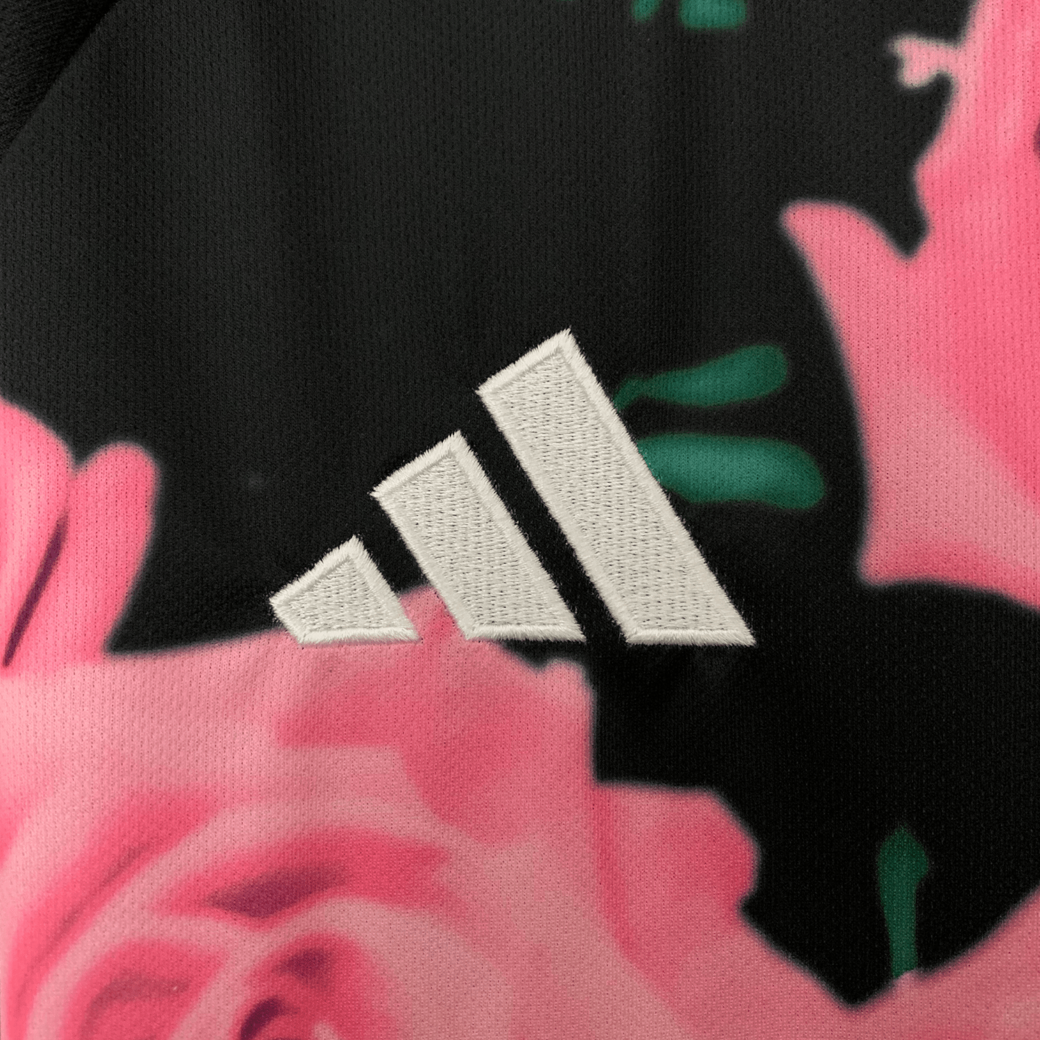Real Madrid Pink Kingsnake Kit