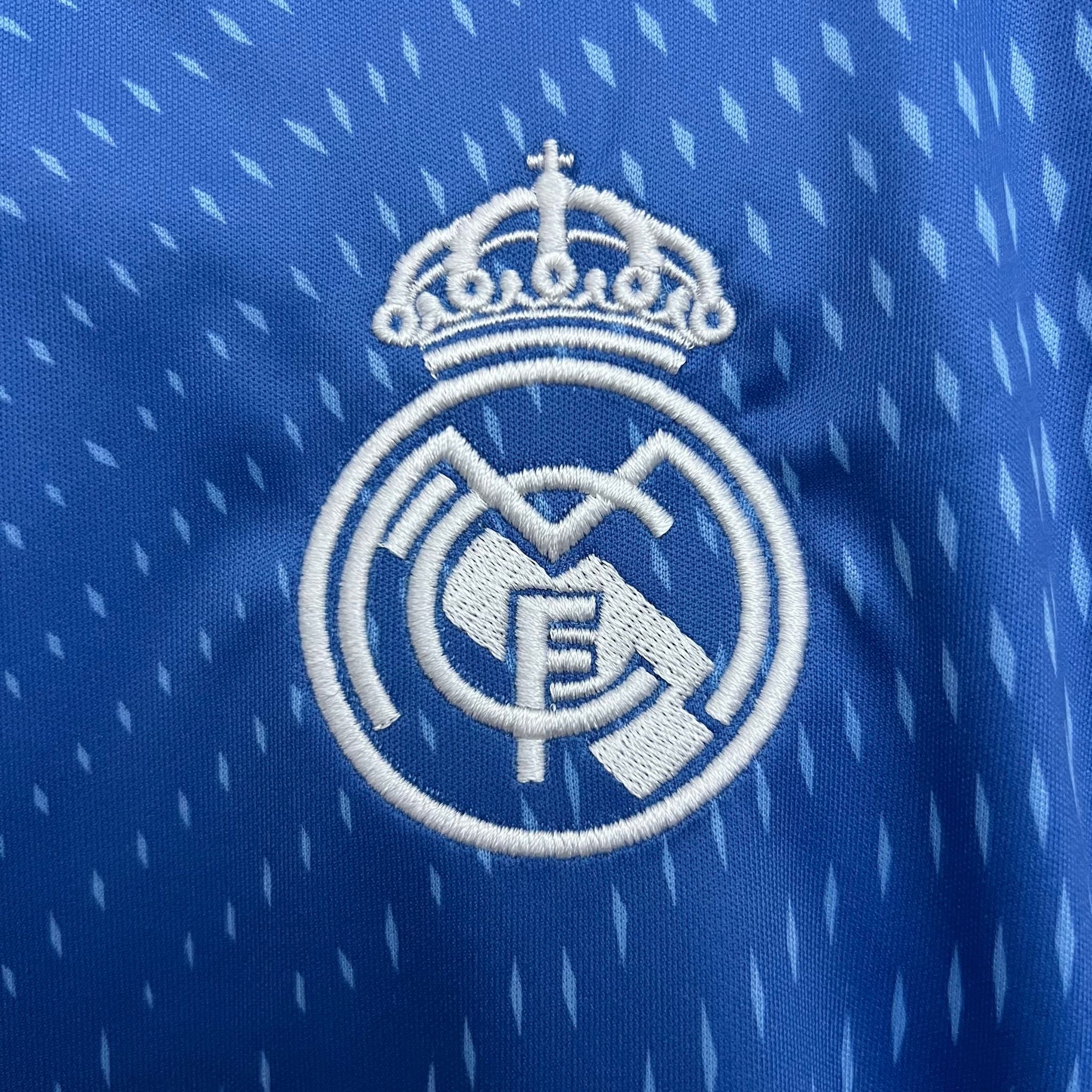 Real Madrid Royal Breeze Kit