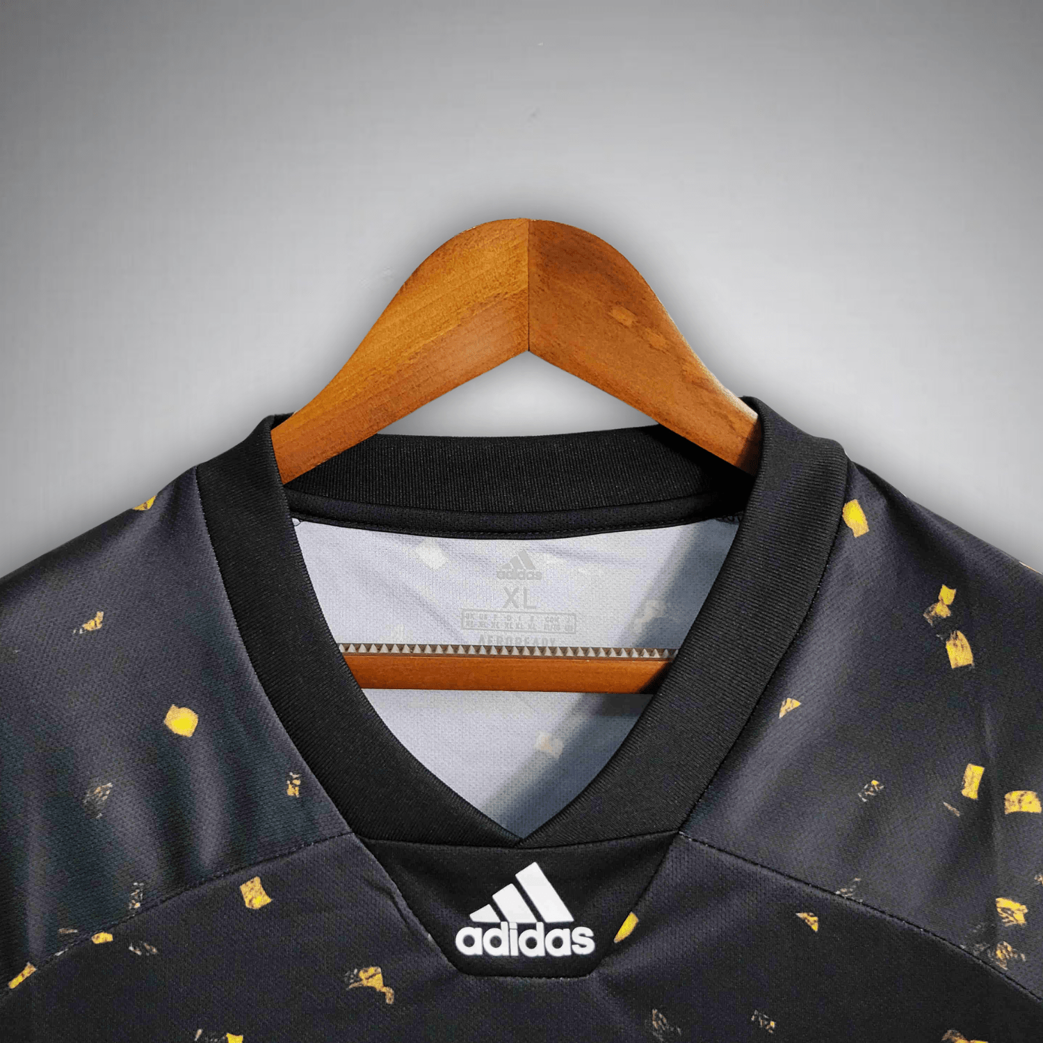 Real Madrid Victory Sparks Kit