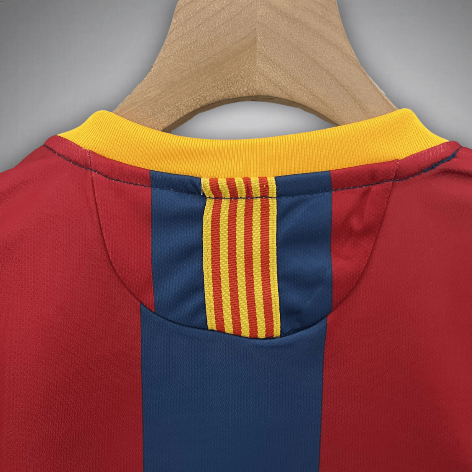 10/11 FC Barcelona Home Kids Kit