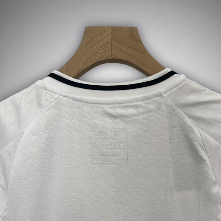 24/25 Real Madrid Home Kids Kit