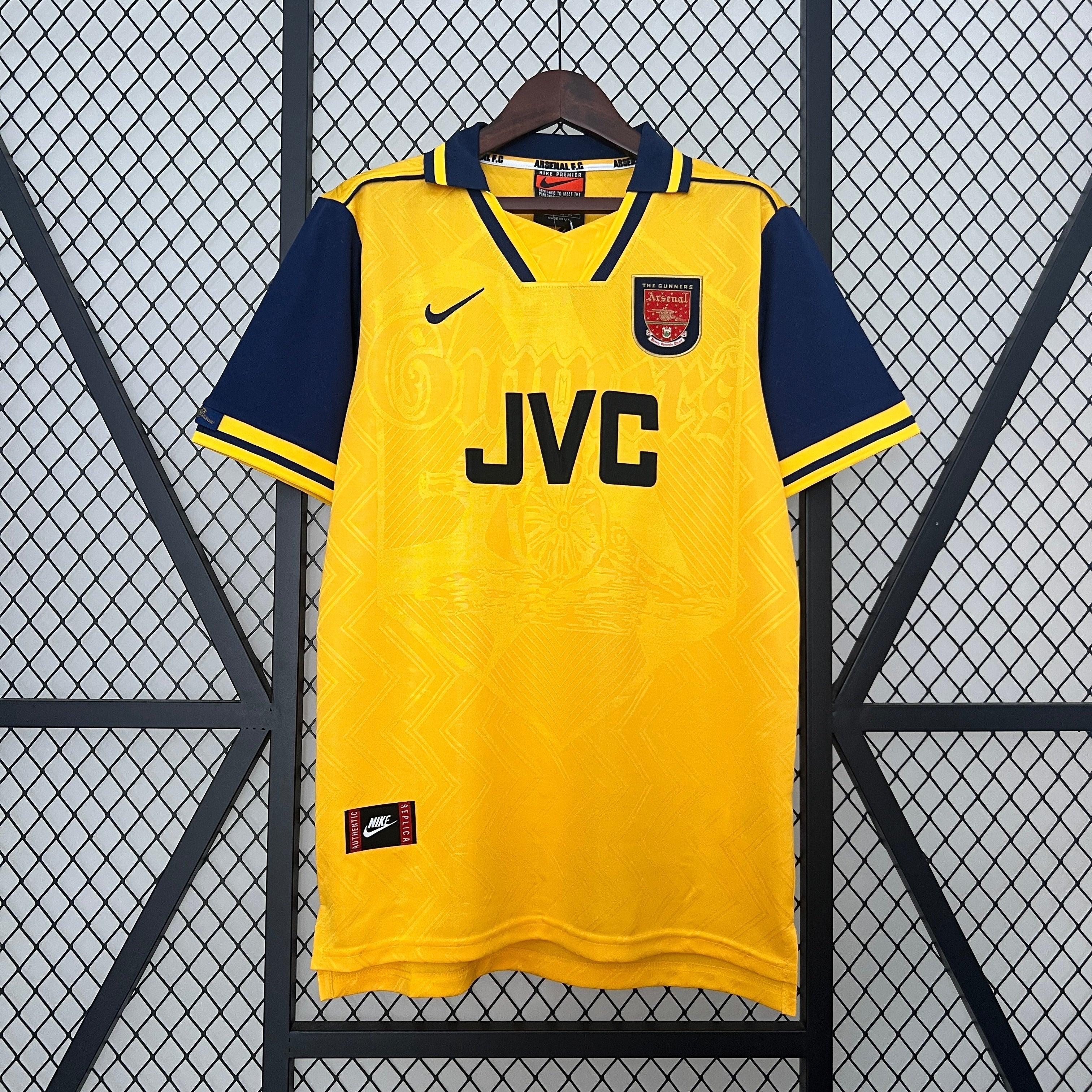 1996-1997 Arsenal Away Shirt