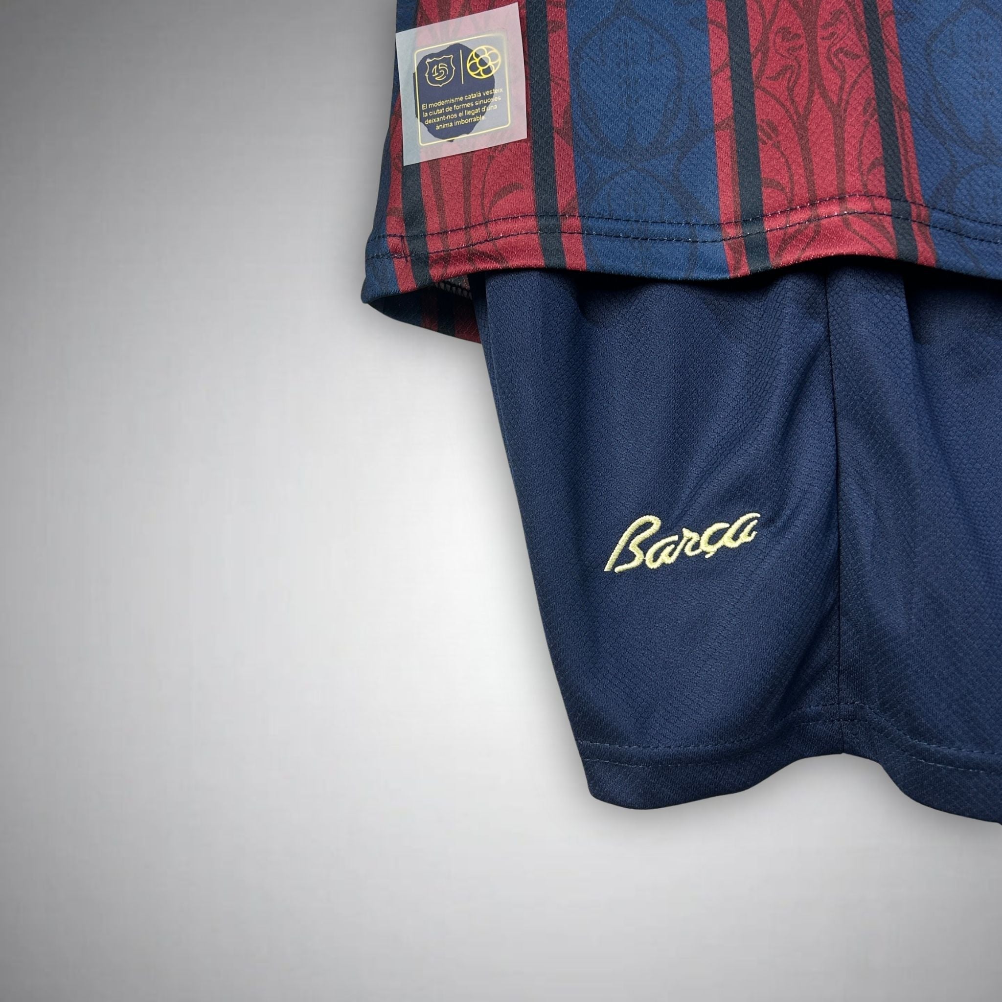 FC Barcelona Catalan Roots Kids Kit