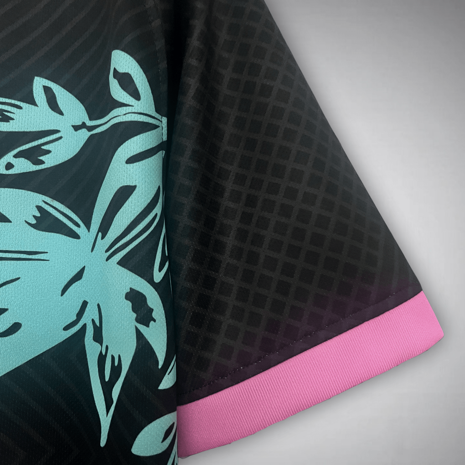 Inter Milan Serpente Rosa Kit