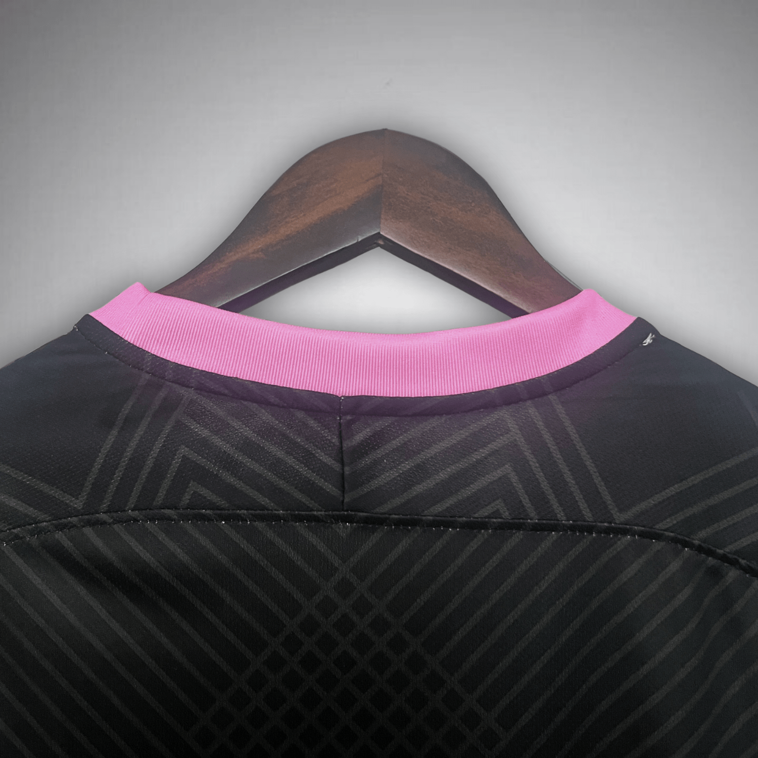 Inter Milan Serpente Rosa Kit