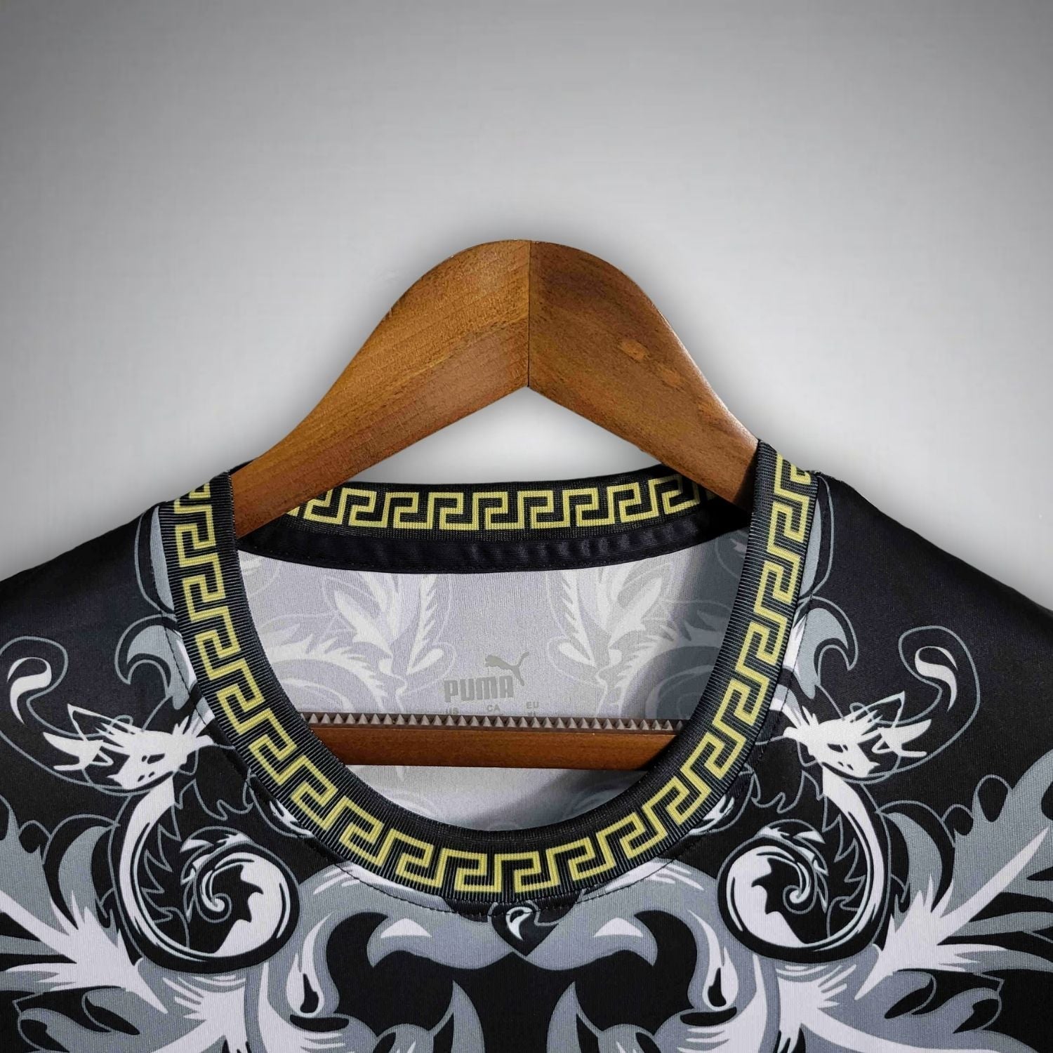 Italy Versace Black Kit