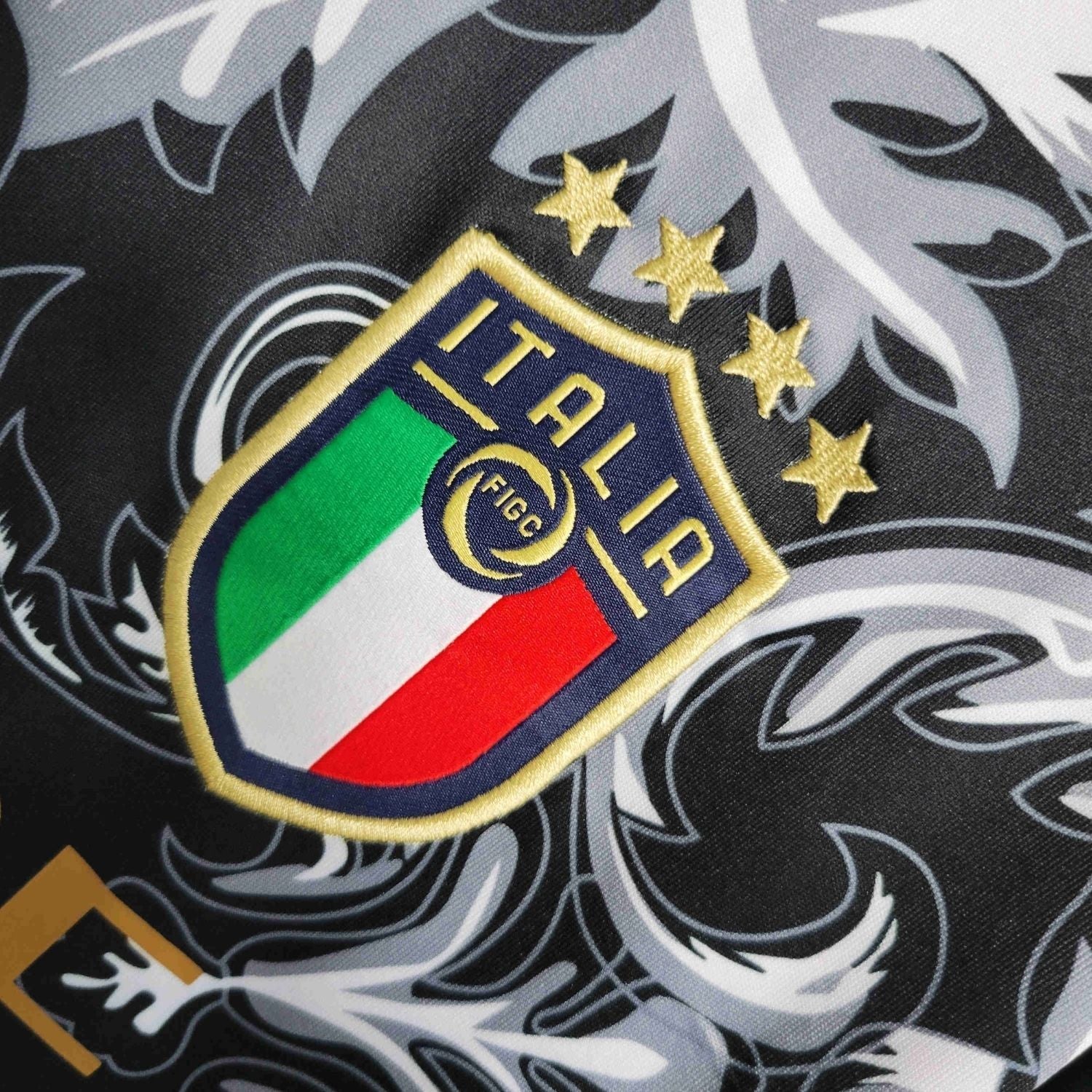 Italy Versace Black Kit