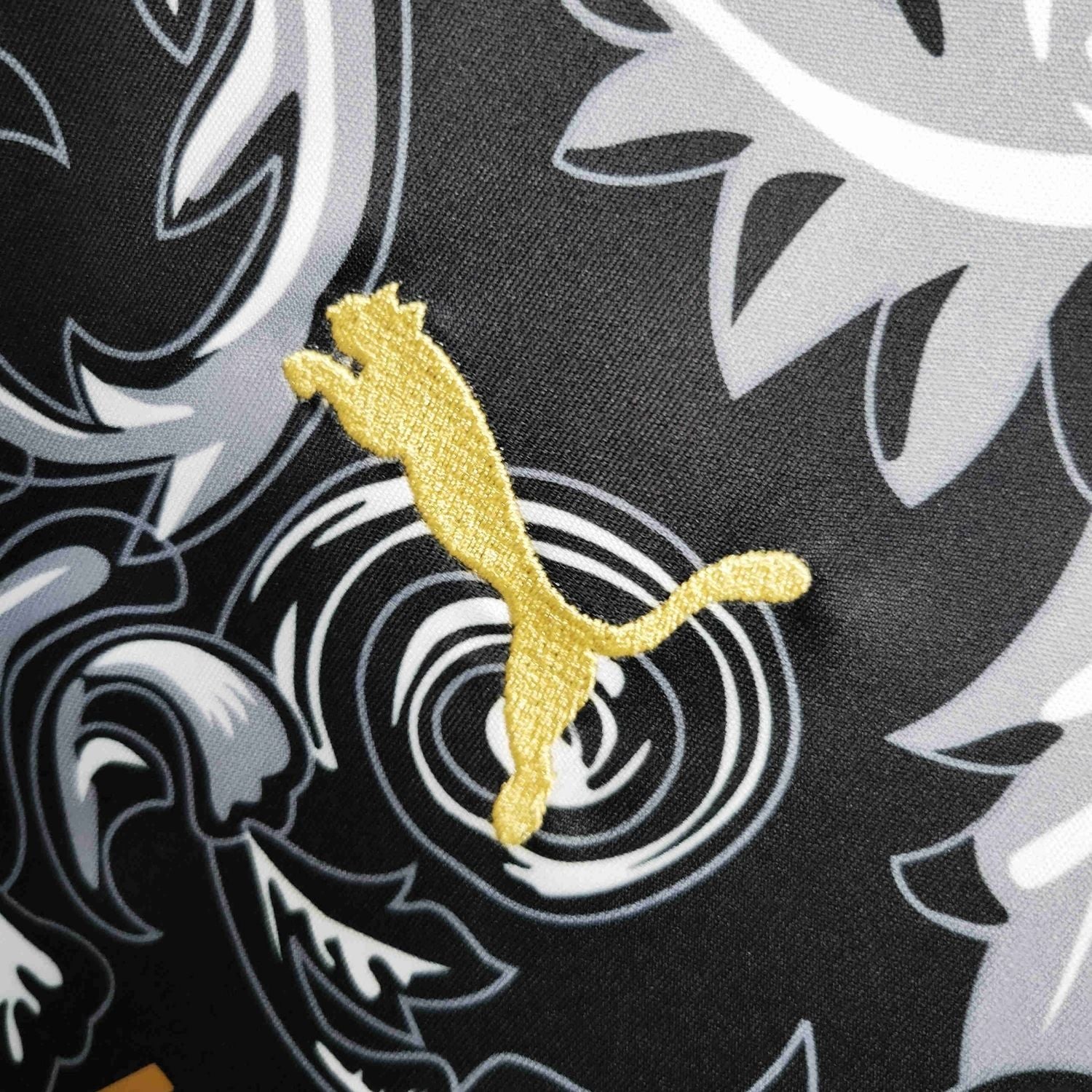 Italy Versace Black Kit