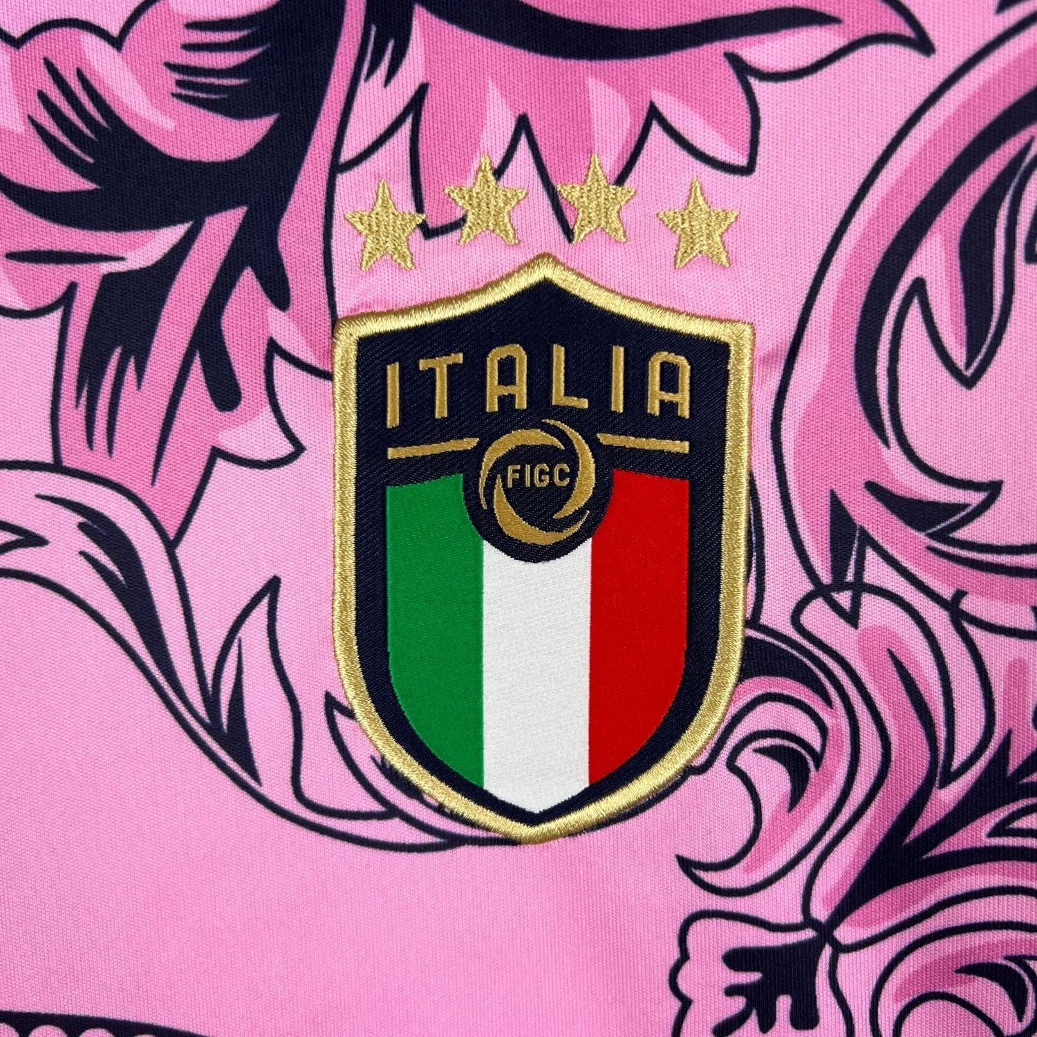 Italy Versace Pink Kit