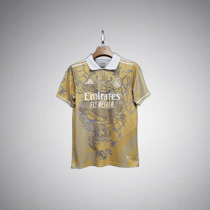 Real Madrid Dragón Dorado Kit