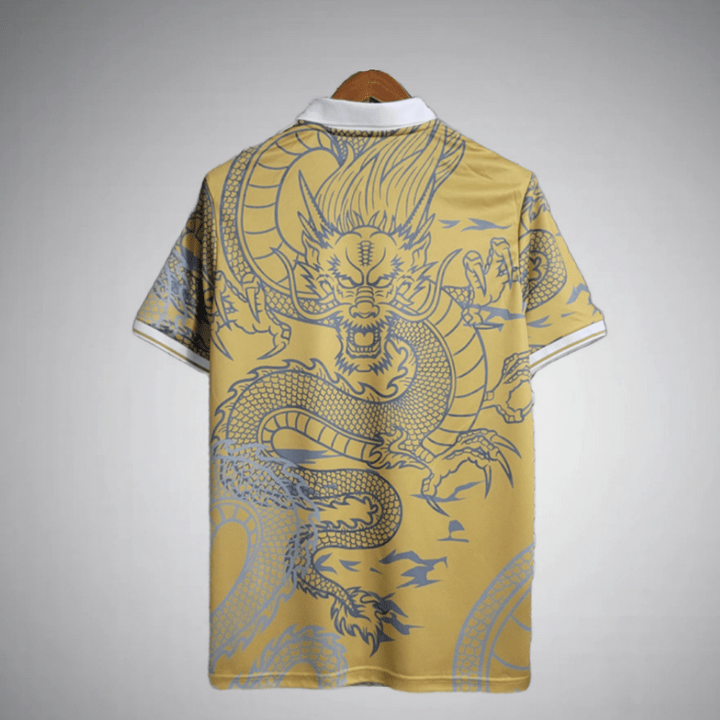 Real Madrid Dragón Dorado Kit